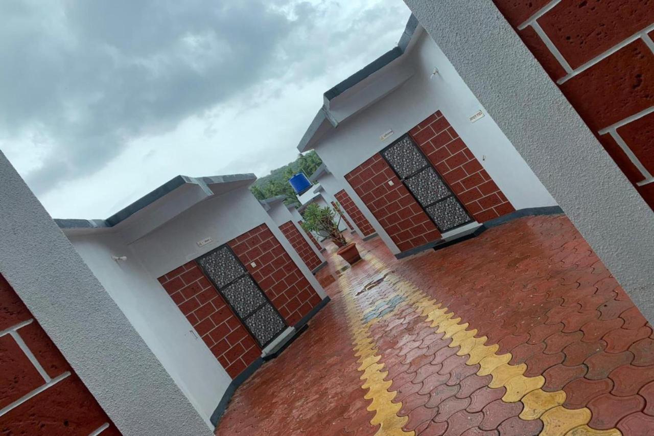 Suma Beach Resort Dapoli Exterior photo